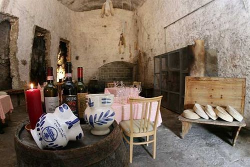 Crimea Wine Hotel Chiavenna Extérieur photo
