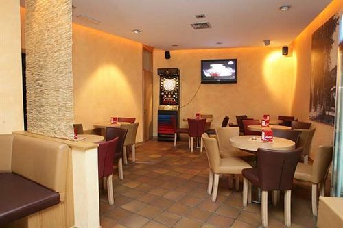 Crimea Wine Hotel Chiavenna Extérieur photo
